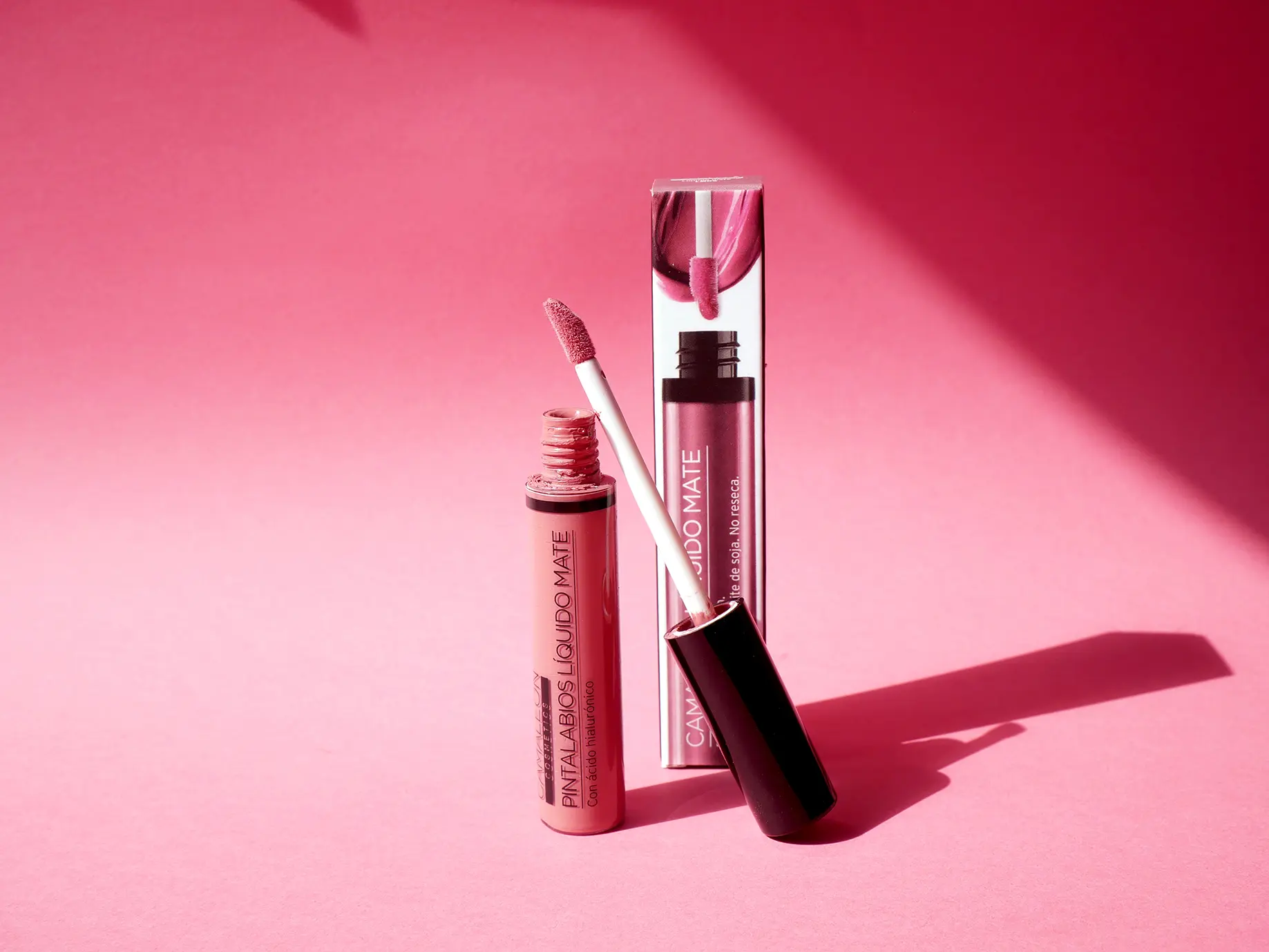 Camaleon Matte Liquid Lipstick Pink Nude LM05 41339 - Image 6