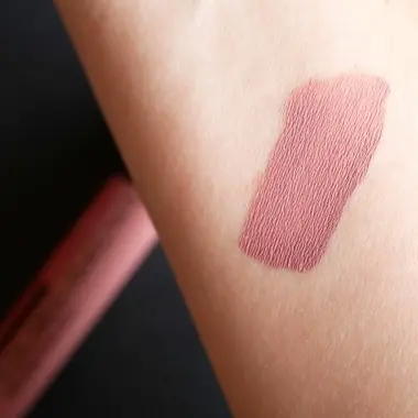 Camaleon Matte Liquid Lipstick Nude Beige LM06 41340 - Image 4