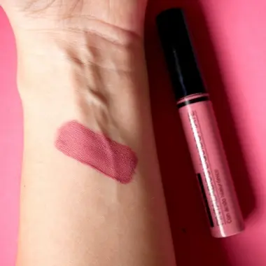 Camaleon Matte Liquid Lipstick Pink Nude LM05 41339 - Image 4