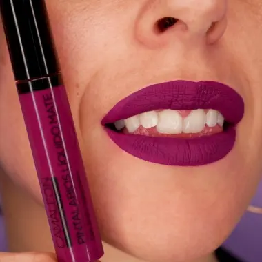 Camaleon Matte Liquid Lipstick Plum Purple LM04 41338 - Image 3